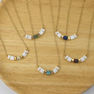 Collier de perles japonaises - jaune