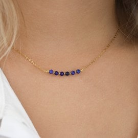 Collier fin et perles de lapis lazuli