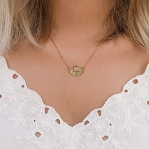 Collier demi cercle quartz fraise
