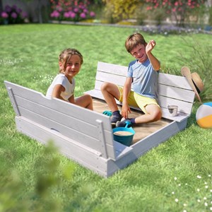 Bac à sable en bois avec banc