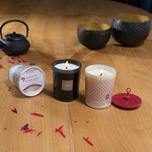 Bougie parfumée initiale esprit de thé