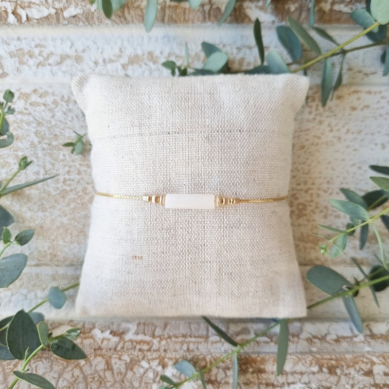 Bracelet fin avec pierre de lune - y