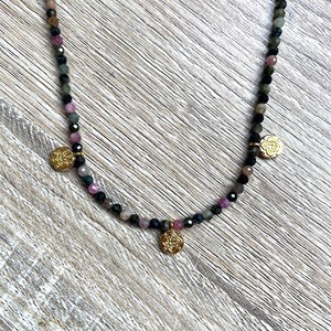 Collier céleste médailles tourmaline