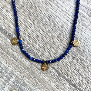 Collier céleste médailles lapis lazuli