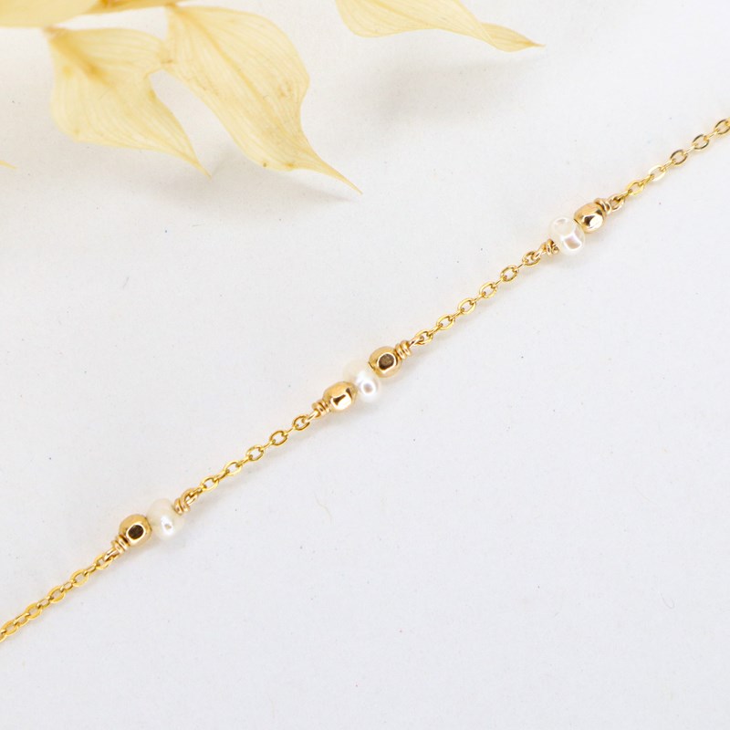 Axelle Joly - Bracelet pierres naissance - juin