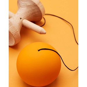 Krom kendama pop orange