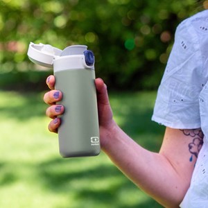 Gourde isotherme bec verseur 360ml vert