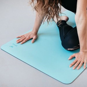 Tapis yoga antidérapant, bleu + sangle