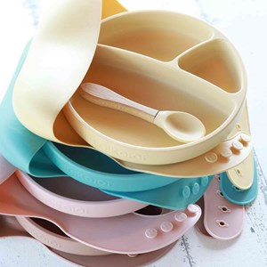 Coffret repas assiette cuillère bavoir