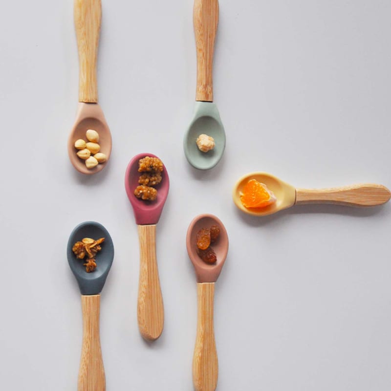 Coffret repas assiette cuillère bavoir (Minikoioi) - Image 2