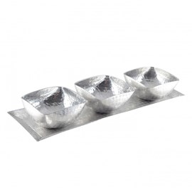 Set de 3 coupelles sur plateau en aluminium