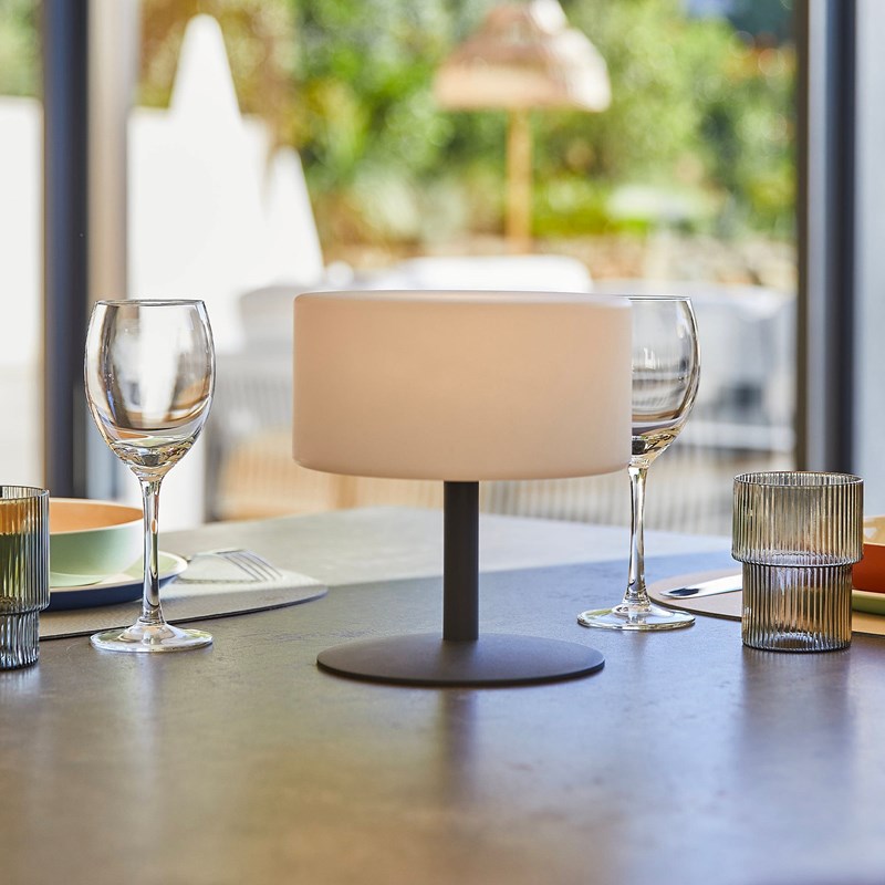 Lampe de table noir atlas