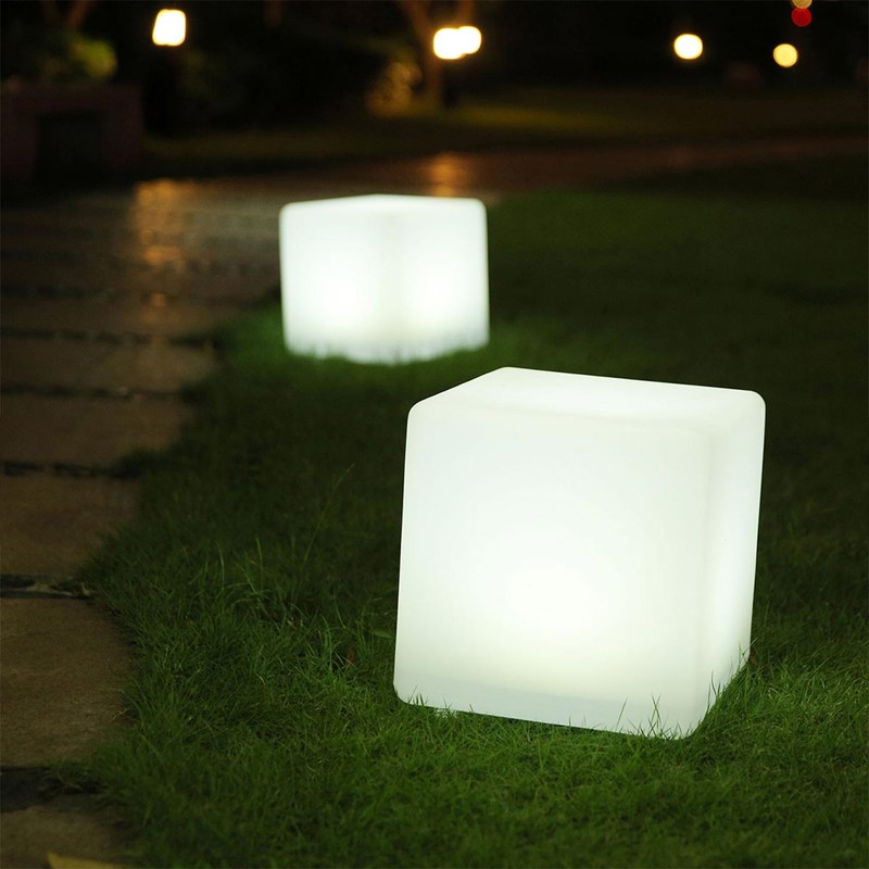 Cube solaire lumineux multicolore blanc casy