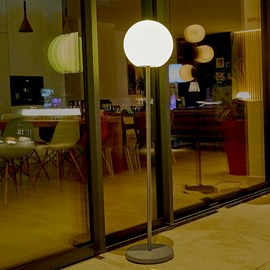 Lampadaire extérieur sans fil blanc luny