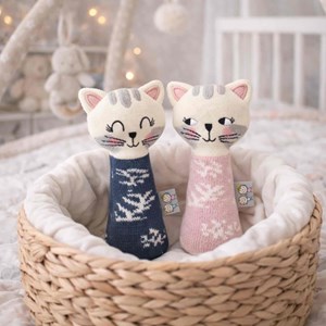 Hochet chaton tricoté coton bio bleu