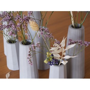 Facette- vases soliflores béton (trio)