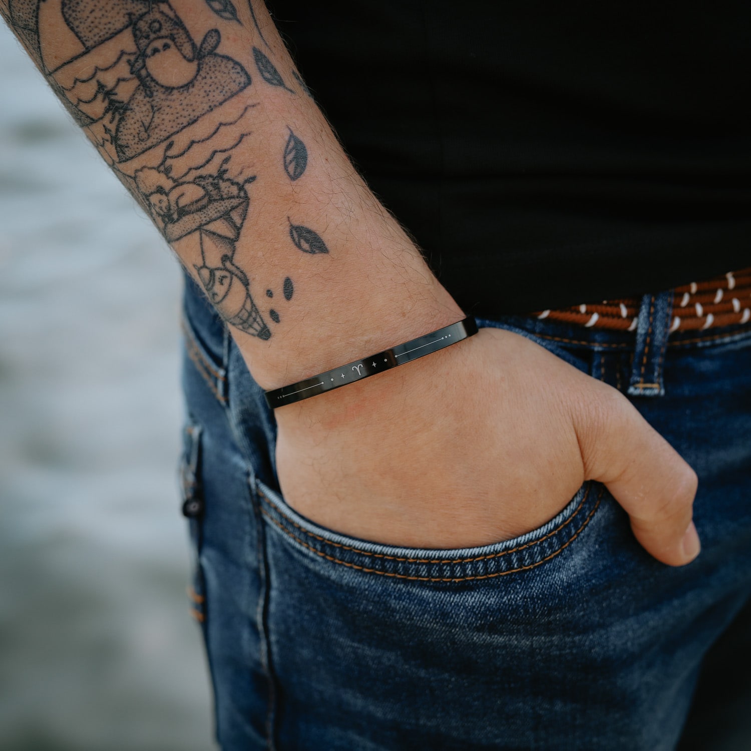 Bracelet mousqueton noire tatoué phare homme- Fabriqué en Bretagne