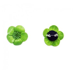 Broche cuir fleur
