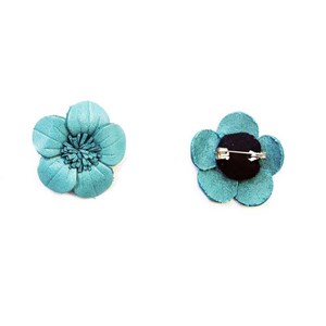 Broche cuir fleur