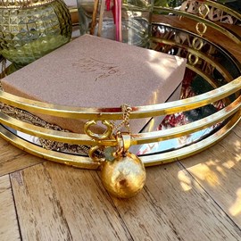 Bola de grossesse or mai