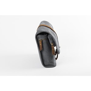 Trousse toilette suspendue charbon