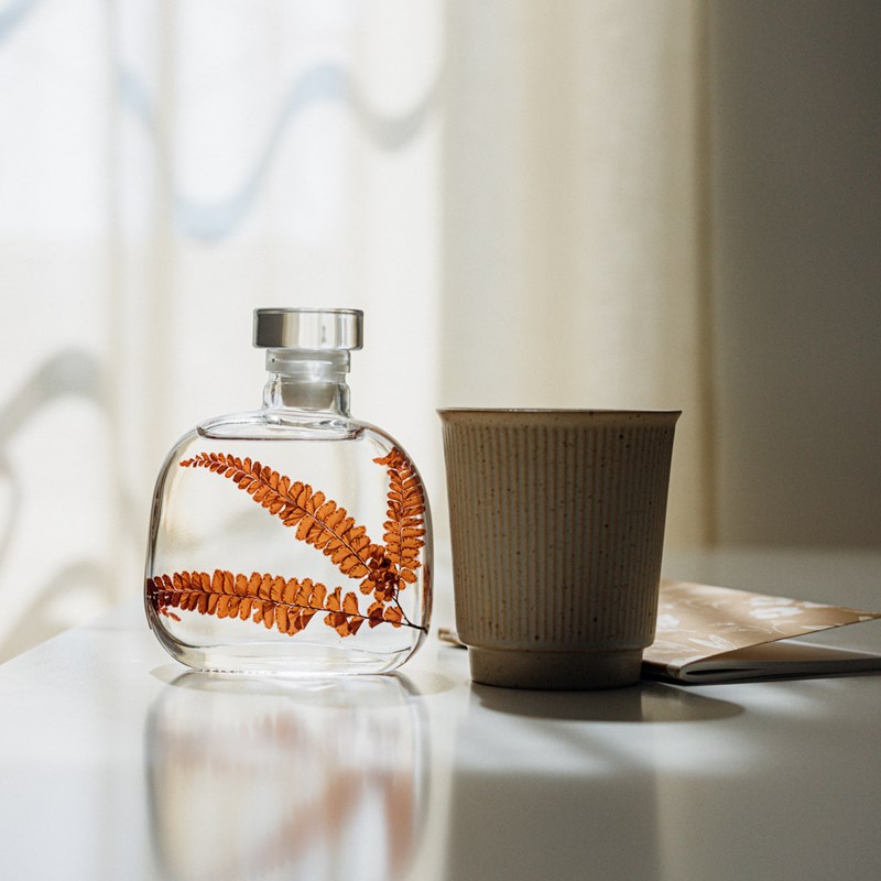 Capsule botanique felci rouge