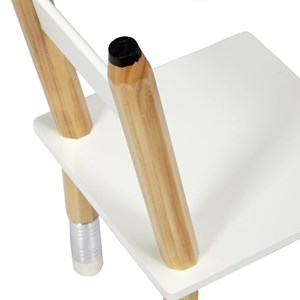 Table scandinave avec 2 chaises crayon p