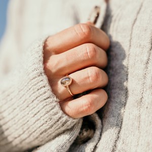 Bague labradorite plaqué or T52