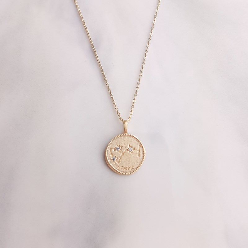 Nerina Bijoux - Collier signe astrolo scorpion plaqué or