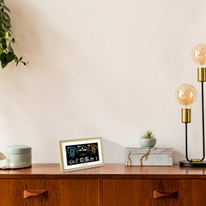 Station météo colorée et bois