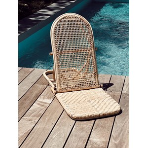 Bain de soleil en rotin