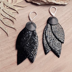 Boucles d'oreilles celeste noir