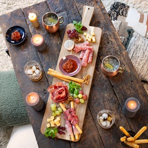 Maxi planche apéritive en acacia