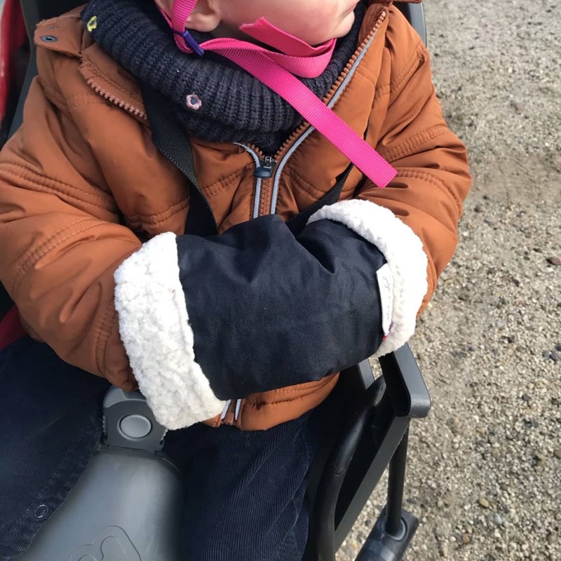 Le manchon bébé de barnabé bleu marine