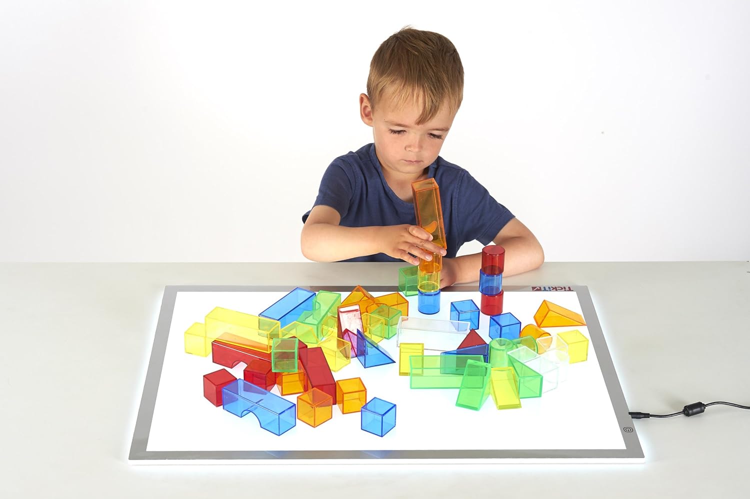 200 Dés D6 Translucides 8 Mm – Acrylique Coloré – Jeux De Société Et éducation