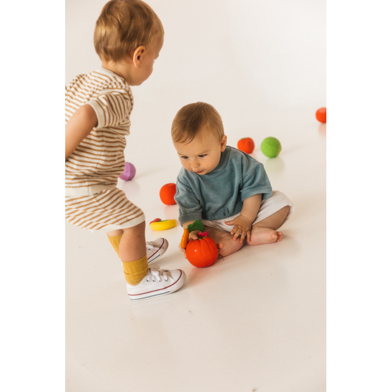 Balle bébé tomate (Oli and Carol) - Image 4