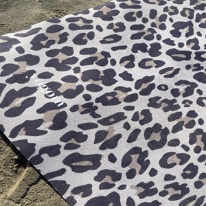 Tapis de yoga voyage léopard