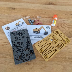 Kit pelle mécanique en bois coloré