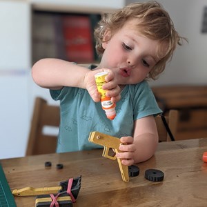 Kit pelle mécanique en bois coloré