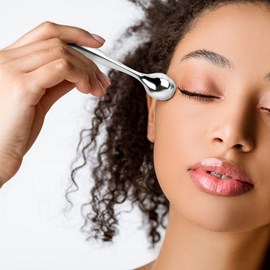 Masseur yeux rotatif eyerevive360