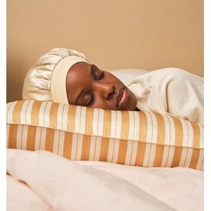 Bonnet de nuit en soie champagne 19 mo