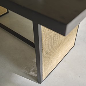 Table en bois de manguier et cannage