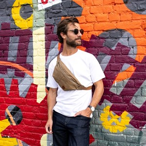 Sac banane cuir sling sable