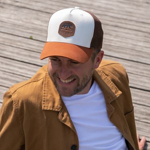 Casquette trucker exploring blanc