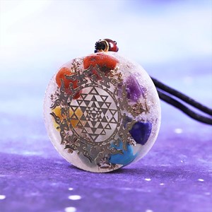 Collier pendentif yoga orgone 7 chakras