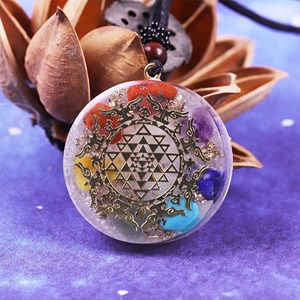 Collier pendentif yoga orgone 7 chakras