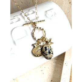 Collier scarabée jaspe dalmatien