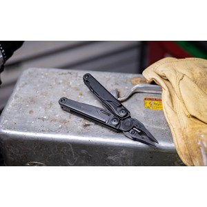 Leatherman surge® noir 21 outils en 1