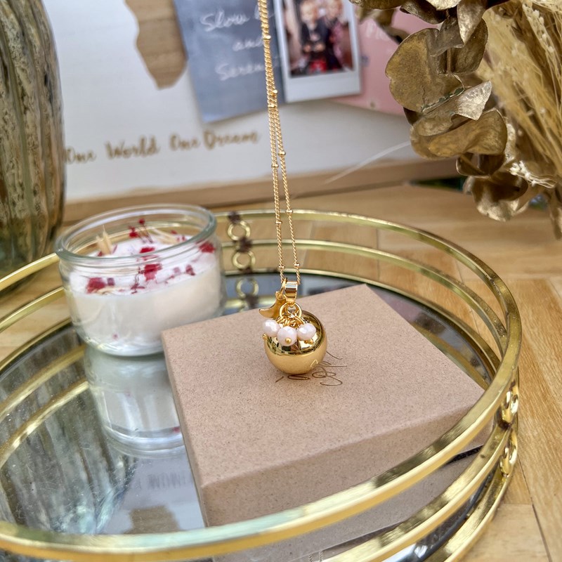 Bola de grossesse or perles beige