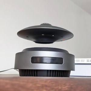 Enceinte en auto-lévitation ufosound